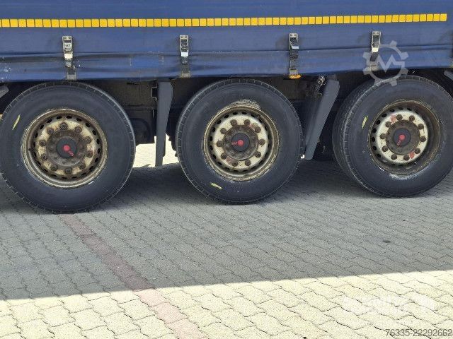 Brandalı açık yarı römork Kögel Curtainsider Mega