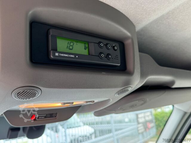 Refrigerated/frozen transport Renault Master -/- 20 °C Thermo King, ATP 02-2030