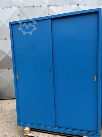 Workshop cabinet  