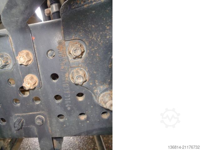 Savitvežis MERCEDES-BENZ Arocs 3246 /Blattfederung/Bordmatik/Meiller