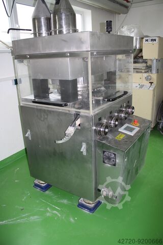 Ротационный таблеточный пресс In Pharma Trade B.V. ZP 3033 Doppelpresse