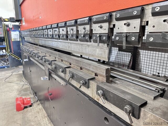  Amada Promecam HFB 2204