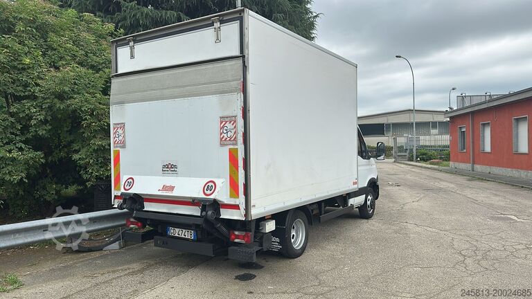 Geschlossener Lieferwagen Iveco DAILY 45C17