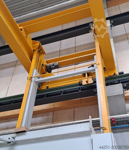 Distribuidor de concreto com ponte rolante Kinast Maschinensysteme GmbH Betonverteiler