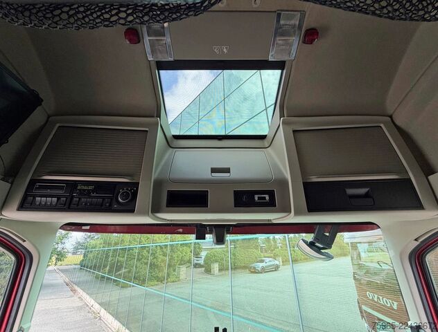 Kuorma-auto umpikorilla VOLVO FH 13.500 I-PARK COOL FULL AIR HEIWO ISOLATED BO