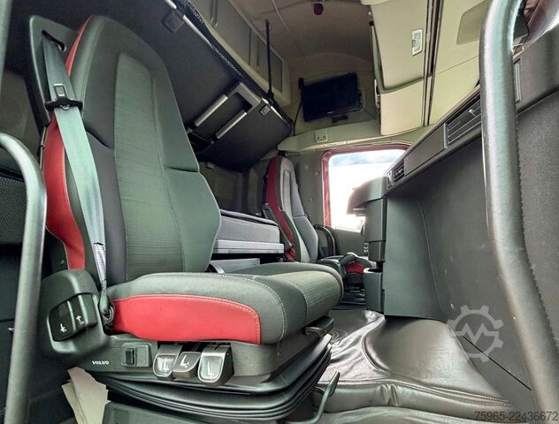 Kuorma-auto umpikorilla VOLVO FH 13.500 I-PARK COOL FULL AIR HEIWO ISOLATED BO