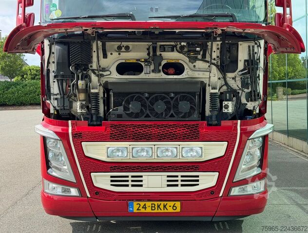 Kuorma-auto umpikorilla VOLVO FH 13.500 I-PARK COOL FULL AIR HEIWO ISOLATED BO