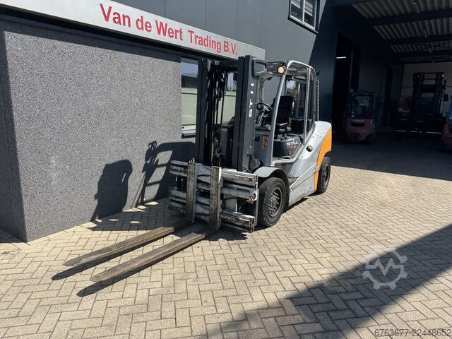 Still RX70-40 Triplo 400 Freelift / Külgnihutusega / Kahvlipositseerija konteineriveok Deutz Diesel  STILL RX70-40 Triplo 400 Freelift / Sideshift / Vorkversteller ContainerTruck Deutz Diesel 2014