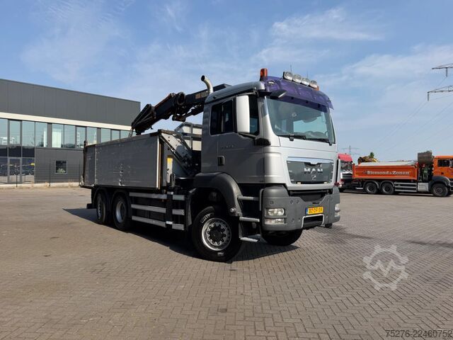 크레인이 있는 티퍼 MAN TGS 28.480 6x4-4 BL Kipper / HMF 2420 K3