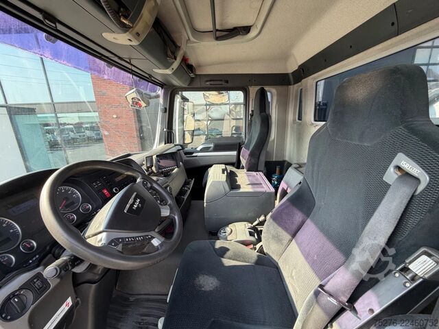 크레인이 있는 티퍼 MAN TGS 28.480 6x4-4 BL Kipper / HMF 2420 K3