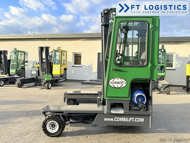 Négyirányú targoncát Combilift C4000 GAS DUPLEX 4100 FREE-LIFT CABIN