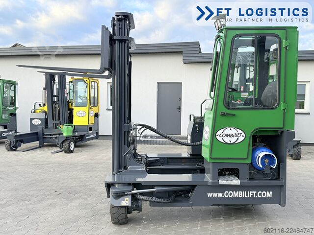 Négyirányú targoncát Combilift C4000 GAS DUPLEX 4100 FREE-LIFT CABIN