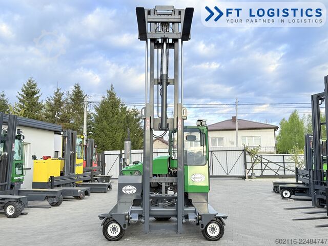 Négyirányú targoncát Combilift C4000 GAS DUPLEX 4100 FREE-LIFT CABIN