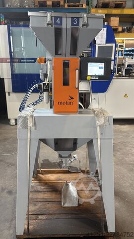 Adagoló eszköz Motan Gravicolor 30 GRAVInet