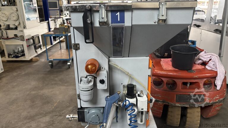 Adagoló eszköz Motan Gravicolor 30 GRAVInet