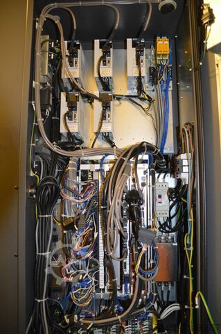 MAKINO DUO 43 дротяна електроерозійна машина MAKINO DUO 43 WIRE