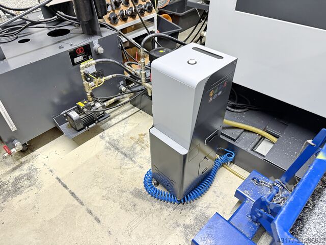 Vertical CNC machining center (VMC) AWEA BM-1600 Heidenhain iTNC530 IKZ