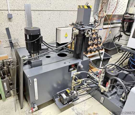 Vertical CNC machining center (VMC) AWEA BM-1600 Heidenhain iTNC530 IKZ