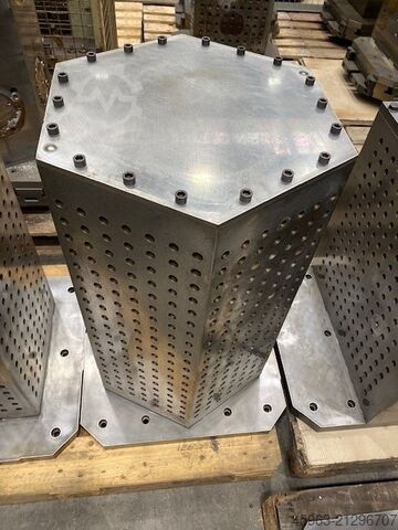 Clamping cube MAKINO A77 / 81