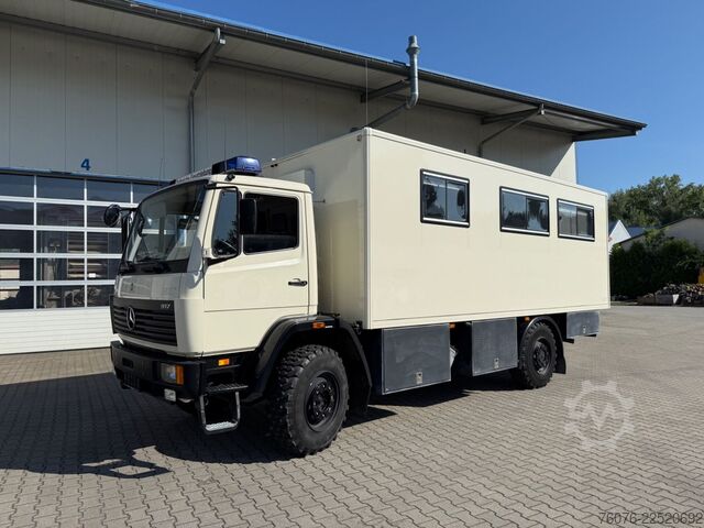 Фургон (вантажний автомобіль) MERCEDES-BENZ 917 A 4x4 Allrad Einzelbereift 6m Koffer Klima