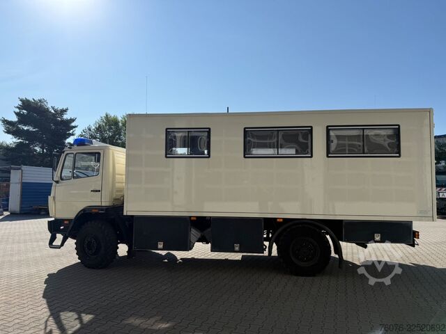 Фургон (вантажний автомобіль) MERCEDES-BENZ 917 A 4x4 Allrad Einzelbereift 6m Koffer Klima
