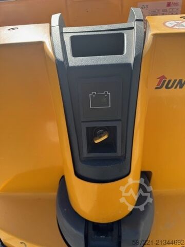 Električni paletni vozički Jungheinrich EJE 116