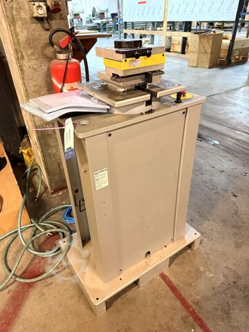 เครื่องอัดไฮดรอลิก URBAN nan