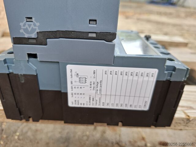 Výkonový vypínač s motorovým pohonom Siemens 3VA9257-0HA10 / 3VA1225-5EF32-0AA0