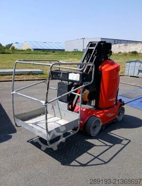 টেলিস্কোপিক মাস্ট প্ল্যাটফর্ম Manitou 100 VJR Teleskopmastbühne Elektro 9,85 m