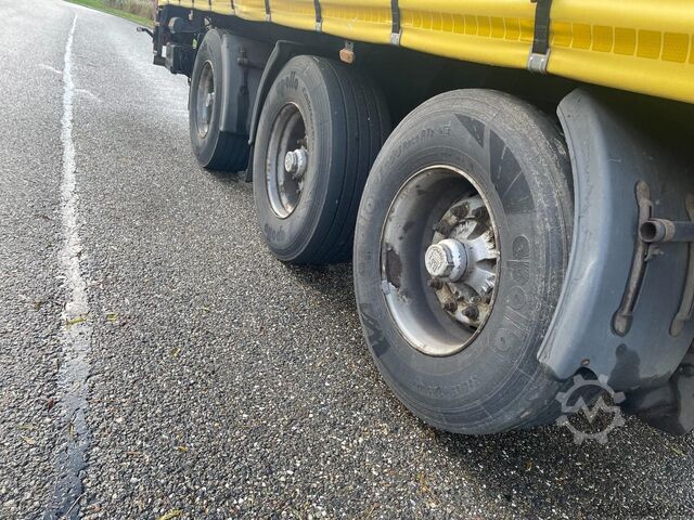 Posuvné plachty Tracon Trailers TO 3 Stuuras / Lift-as / Sluitende Laadklep / N...