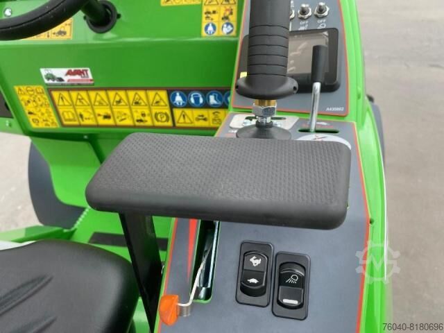 ट्रैक्टर  860 I