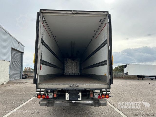Semi-remorque frigorifique Schmitz Cargobull Reefer Standard Taillift