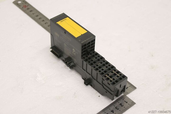 الوحدة الإلكترونية ET 200S Siemens 6ES7 138-4FR00-0AA0