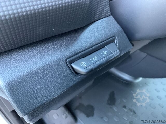 Varebil Renault Trafic L2H1 3,1t dCi 130 KOMFORT PDC +NAVI + DAB