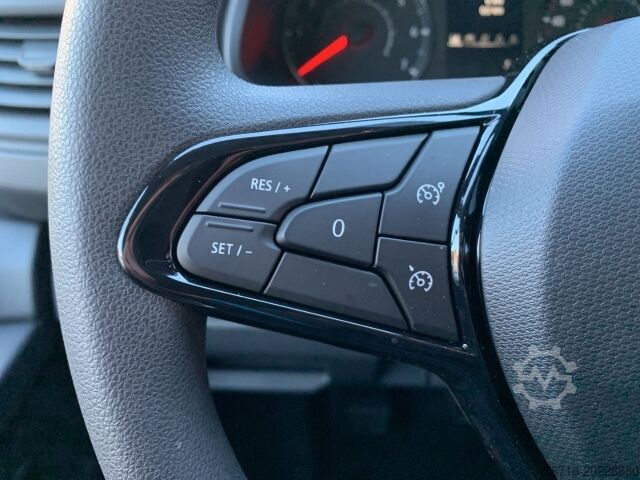 Varebil Renault Trafic L2H1 3,1t dCi 130 KOMFORT PDC +NAVI + DAB
