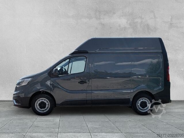 Dobozos furgon Renault Komfort L1H2 3,0t Blue dCi 170 GJR+NAVI Komfort GJR+NAVI