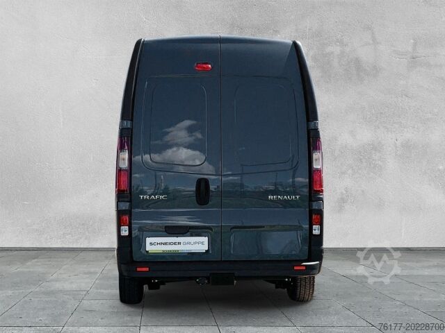 Dobozos furgon Renault Komfort L1H2 3,0t Blue dCi 170 GJR+NAVI Komfort GJR+NAVI
