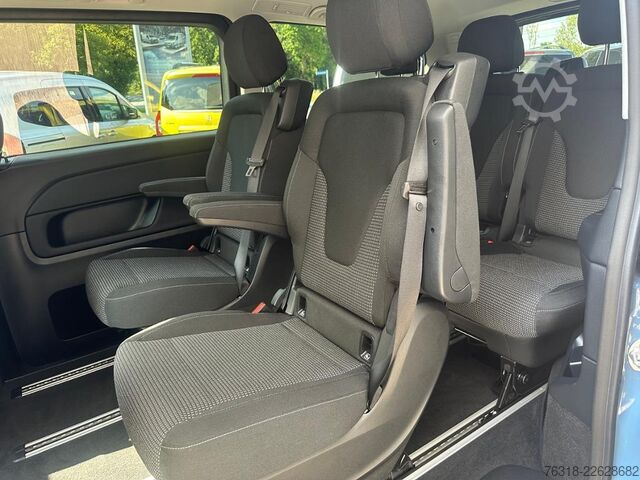 Minibus Mercedes-Benz EQV 300 Lang 7Sitzer Distr Multibeam ServiceFrei