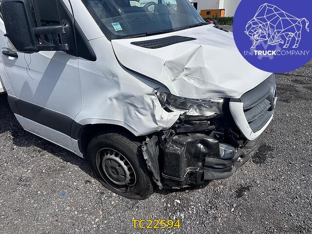 валіза Mercedes-Benz Sprinter 314 CDI BOX + LIFT
