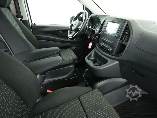 Мікроавтобус Mercedes-Benz Vito 116 CDI Tourer 2 x Schiebetür 5 Sitze