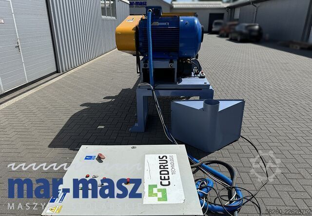 Máy băm gỗ OSKA OKRR 550