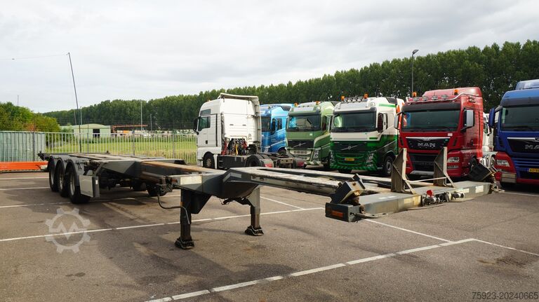 Container transportation D-tec 3 AXLE MULTI CONTAINER TRANSPORT TRAILER EXTEND...
