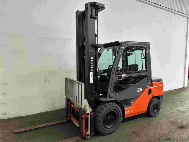 Dízel targoncák Toyota 52-8FDJF35 - TRIPLEX - NEUWERTIG