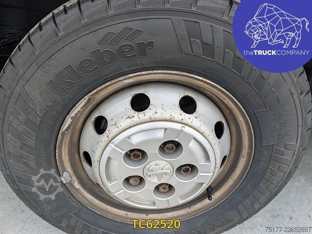 รถตู้ตู้ทึบ Peugeot Boxer 3t3 2l blue hdi 110 pack