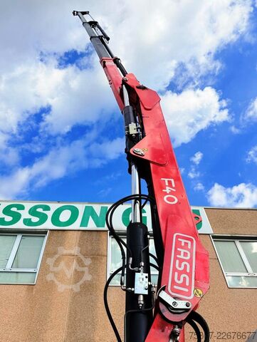 CAMION AVEC GRUE ET BENNE Iveco EUROCARGO ML 100E22