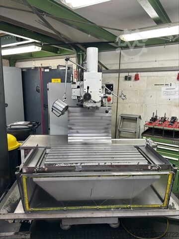 инструментална фреза HERMLE UWF 900 E
