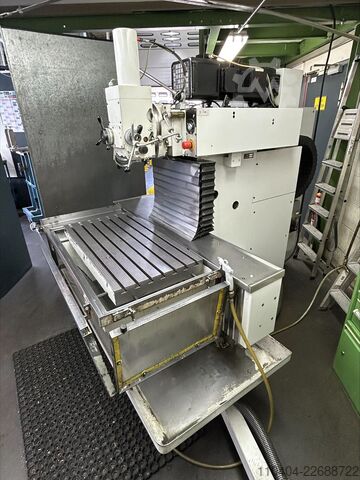инструментална фреза HERMLE UWF 900 E