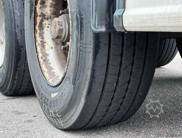 Åpen semitrailer med presenning KÄSSBOHRER XS VALX AXLES DRUM BRAKES NEW CURTAINS NL-TRAILE