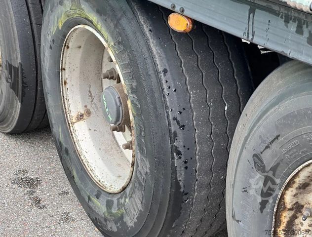 Åpen semitrailer med presenning KÄSSBOHRER XS VALX AXLES DRUM BRAKES NEW CURTAINS NL-TRAILE