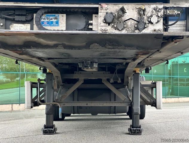 Semi-remorque frigorifique  Gray & Adams and CITY TRAILER CARRIER VECTOR 185